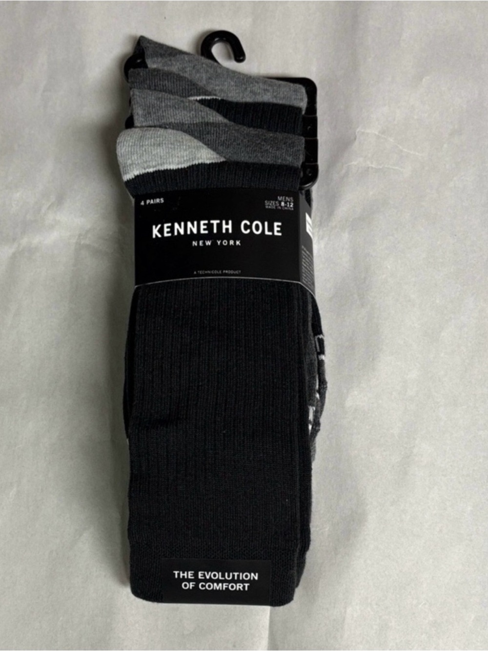 New Kenneth Cole Socks 4 Pair Men’s Black & Gray Crew Socks Casual Preppy